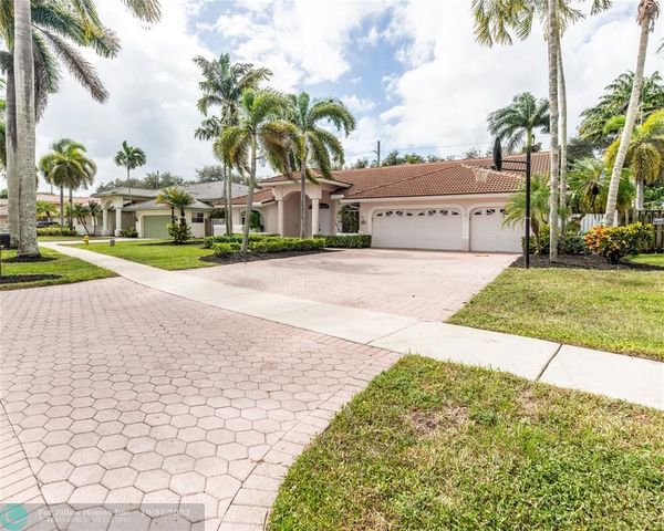 401 NW 110th Ave, Fort Lauderdale, FL 33324