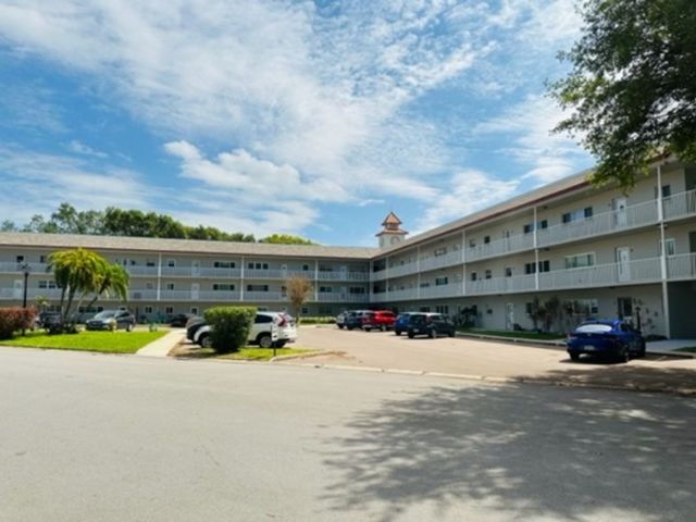 2261 Swedish Dr #21, Clearwater, FL 33763