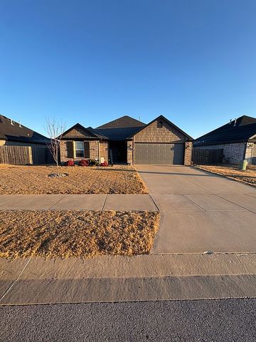 430 Holly St, Centerton, AR 72719