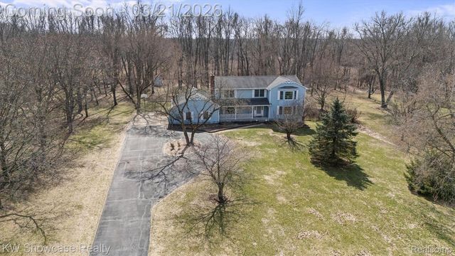 1941 4th Oaks, Commerce Township, MI 48382
