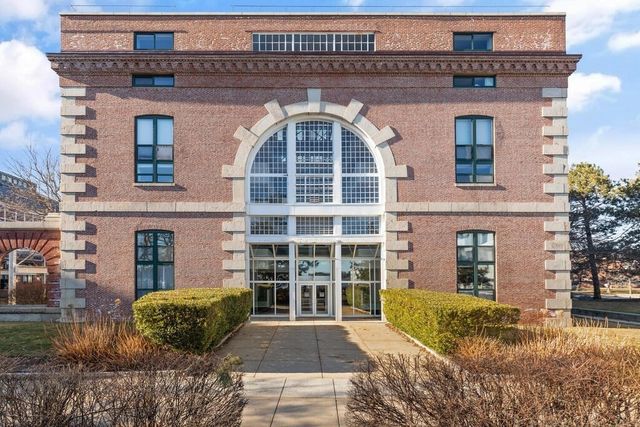 42 8th St #5101, Charlestown, MA 02129