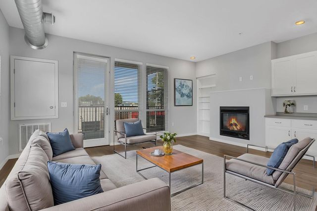 24 College Ave  N #207, Saint Joseph, MN 56374