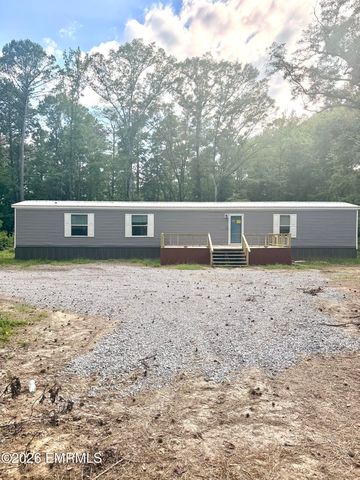 3335 Yachtsman Cir, Toomsuba, MS 39364