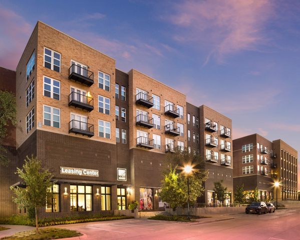 260 E  Davis St #1-1511, McKinney, TX 75069