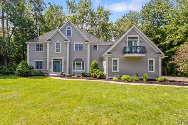 1 Mayflower Cir, Oswego, NY 13126