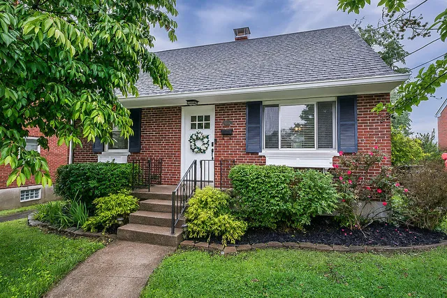 2656 Van Deren Dr, Lakeside Park, KY 41017