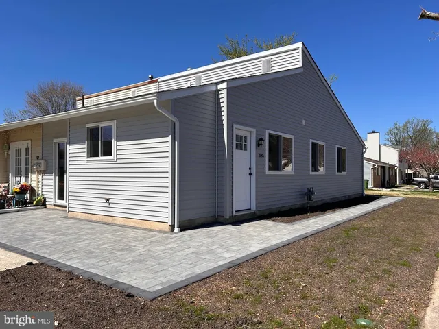 385 Aldeberan Dr, Sewell, NJ 08080