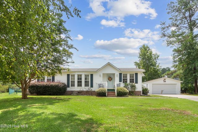 1030 Palm Court SW, Calabash, NC 28467