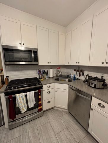 5 Marcella St #1A, Cambridge, MA 02141