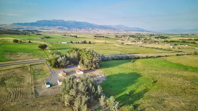 745 Southfork Rd, Cody, WY 82414