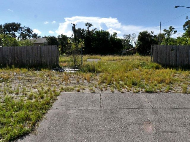 603 S 5th Street, Fort Pierce, FL 34950