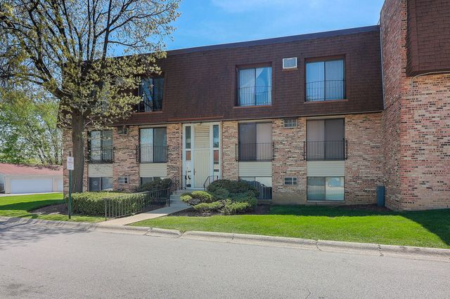 201 N  Waters Edge Dr   #302, Glendale Heights, IL 60139