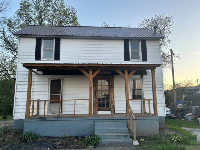 518 Chesapeake Ave, Greenup, KY 41144