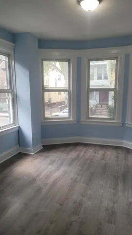 170 Linden Ave #1 — photo 3 of 5