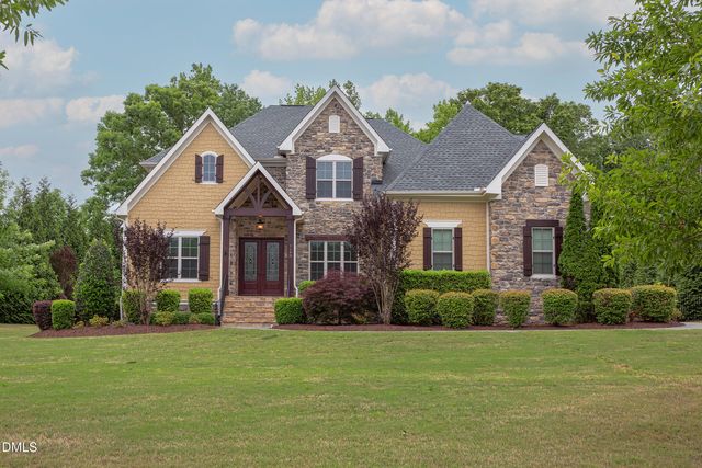 1548 Sterling Lake Dr, Wake Forest, NC 27587