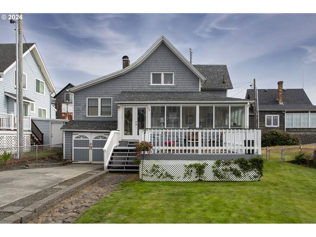 75 12th Ave, Seaside, OR 97138