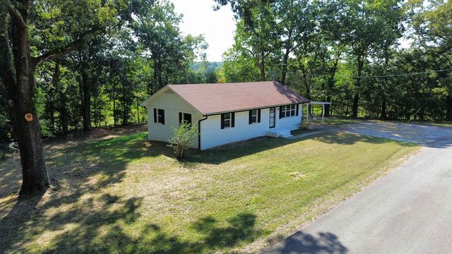 145 Rose Rd, Somerville, TN 38068
