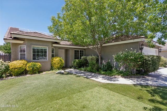 43637 6th St E, Lancaster, CA 93535