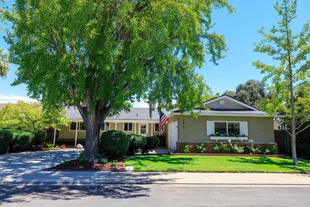 1610 Teakwood Dr, Modesto, CA 95350