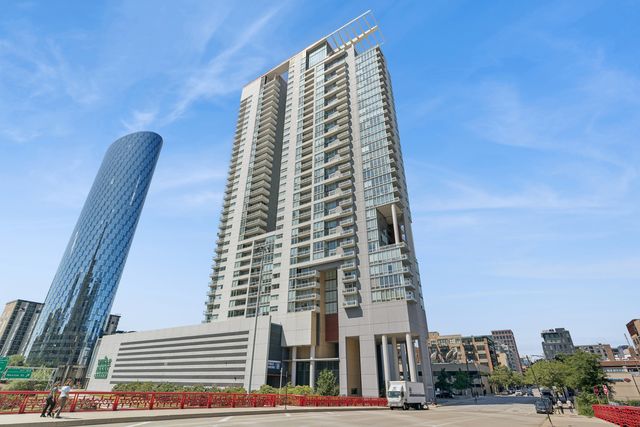 737 W  Washington Blvd #806, Chicago, IL 60661