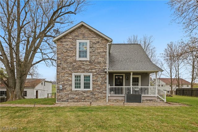 10322 Dover Rd, Apple Creek, OH 44606