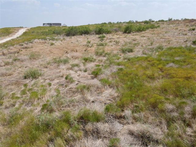 360 County Road 451, Coupland, TX 78615