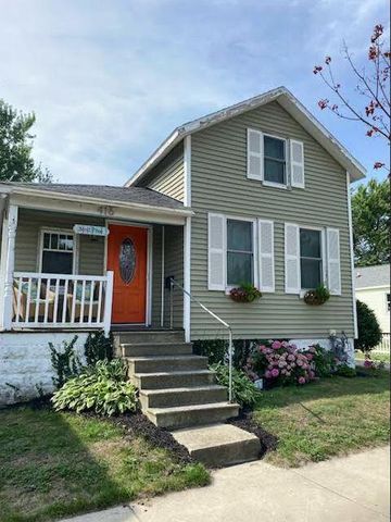 416 Jackson St, Grand Haven, MI 49417
