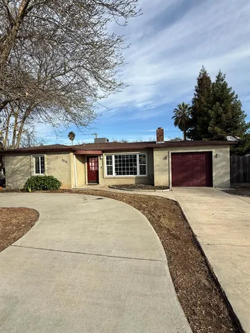 2215 Glendale Ave, Modesto, CA 95354