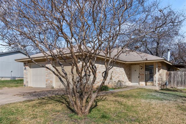 608A Country Aire Dr, Round Rock, TX 78664