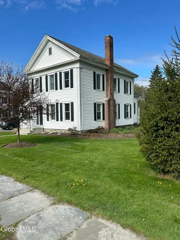 29 NW Washington, Cambridge, NY 12816
