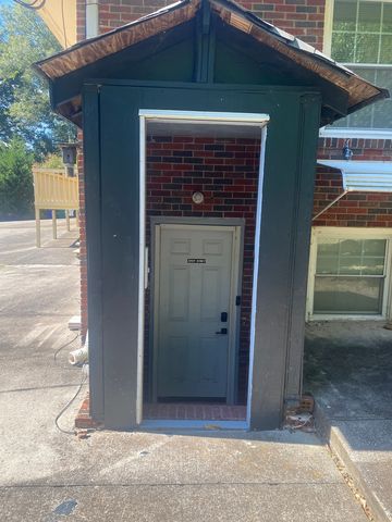 5040 Redan Rd #BASEMENT, Stone Mountain, GA 30088