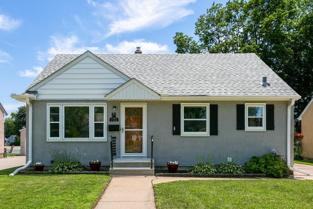 2128 Case Ave  E, Saint Paul, MN 55119