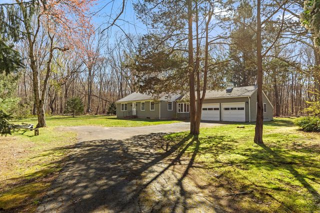 4 Watrous Point Rd, Old Saybrook, CT 06475