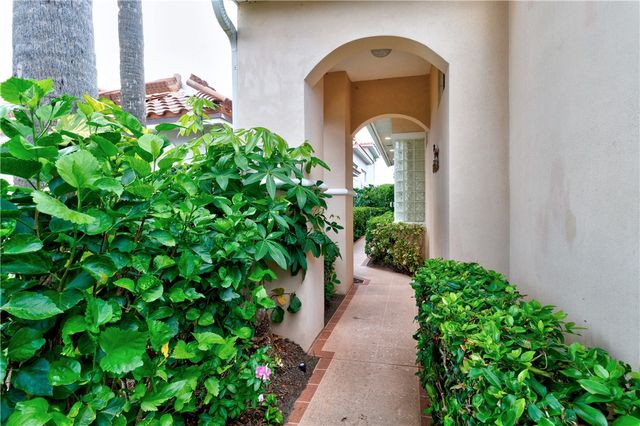 1723 Victoria Cir, Vero Beach, FL 32967