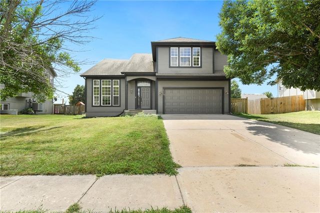 605 E  Willow St, Gardner, KS 66030