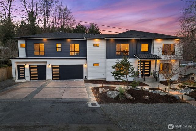 15815 47th Avenue S, Seattle, WA 98188