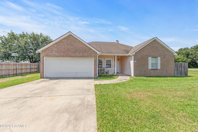 100 Longleaf Dr, Broussard, LA 70518