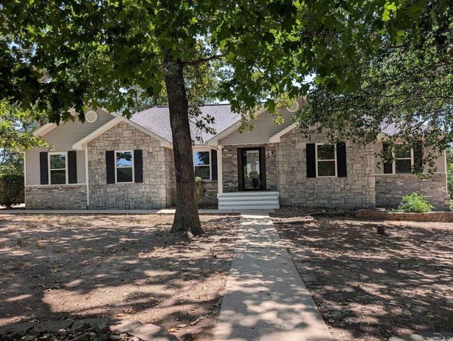 13638 Spring Rd, Bentonville, AR 72712