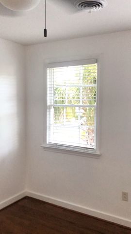 74 Logan St, Charleston, SC 29401
