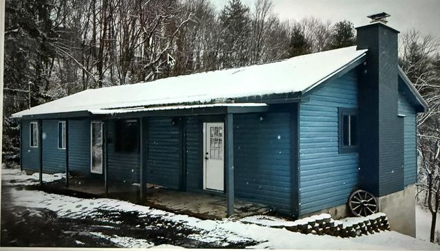 127 N  Dakota Ave, Mount Hope, WV 25880
