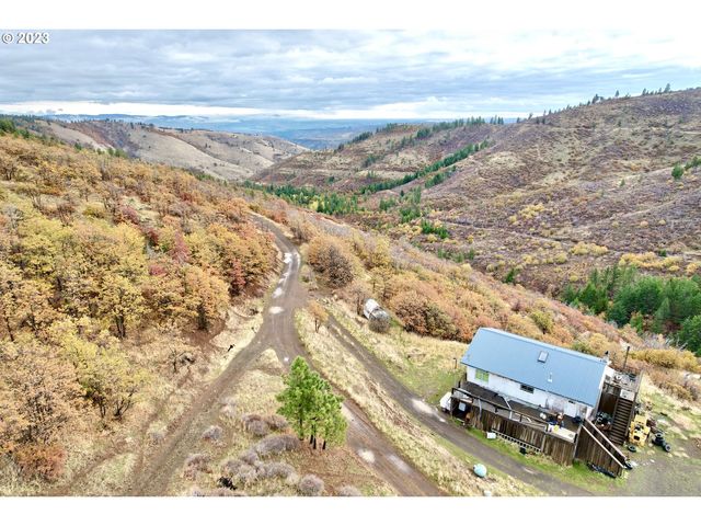 8800 Upper Mill Creek Rd, The Dalles, OR 97058
