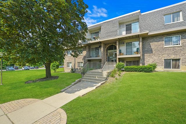 866 Blossom Ln #306, Prospect Heights, IL 60070
