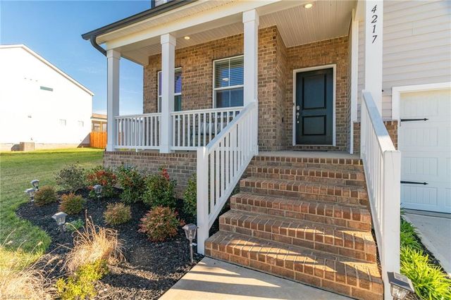4217 Barrow Farm Rd, Kernersville, NC 27284