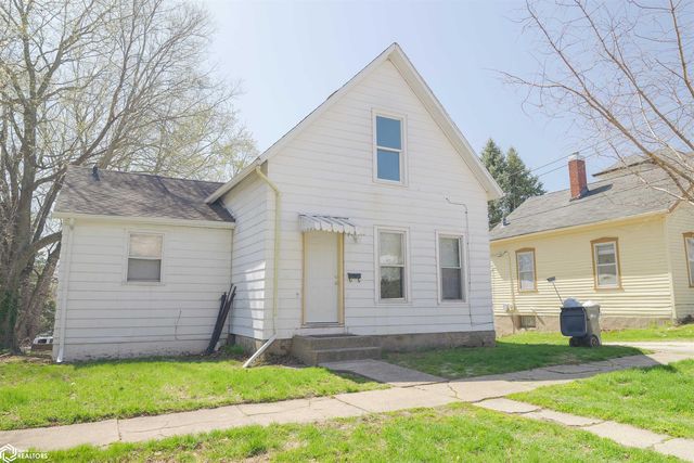 711 Vine St, Burlington, IA 52601