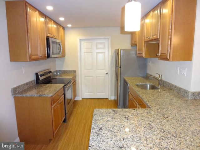 400 Glendale Rd #B-132, Havertown, PA 19083