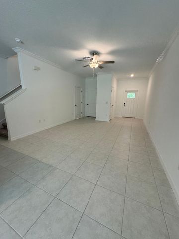 17630 Nectar Flume Dr, Land O Lakes, FL 34638