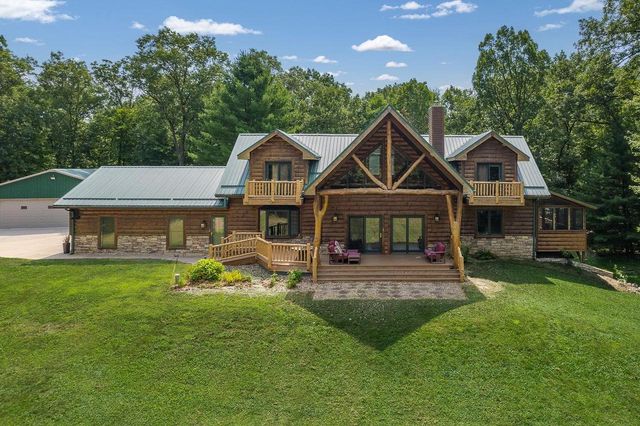 S2025 Park Lane, Reedsburg, WI 53959