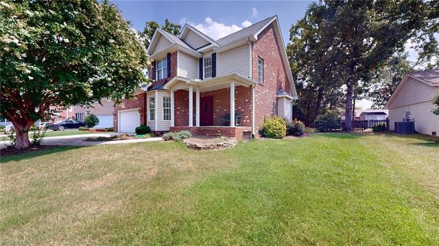 4026 Banoak St, High Point, NC 27265