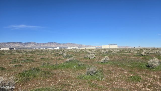 Highway 58 Business & Lonebutte Rd, Mojave, CA 93501