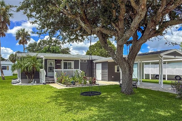64 Spoonbill Ln, Ellenton, FL 34222